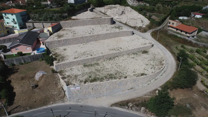 Muros para lotes em Recezinhos